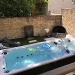 Spa familial : nos 5 conseils pour bien le choisir conseils spa 4 places